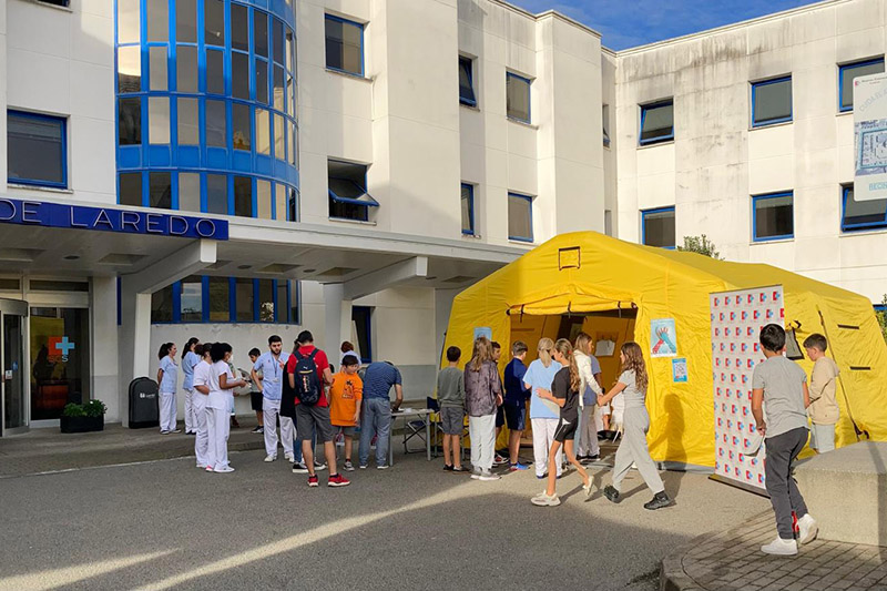 Imagen de archivo de las actividades formativas en RCP que se realizaron el año pasado en el Hospital Comarcal de Laredo (Foto: Gobierno de Cantabria)